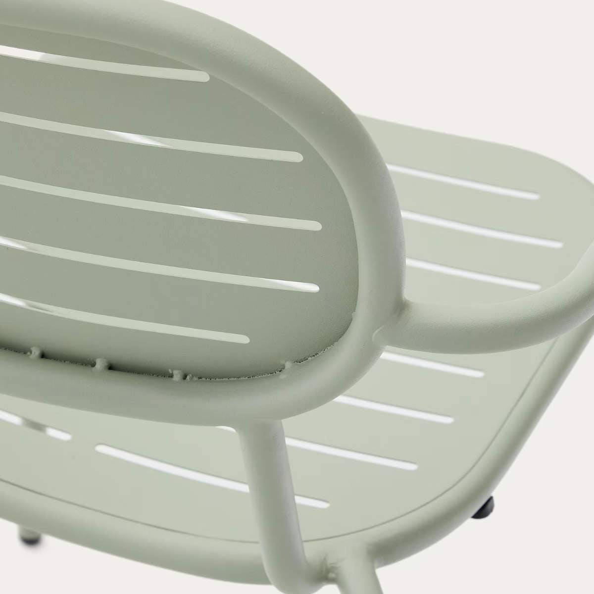 Kave Home Brai stackable outdoor chair with armrests in taupe galvanised steel