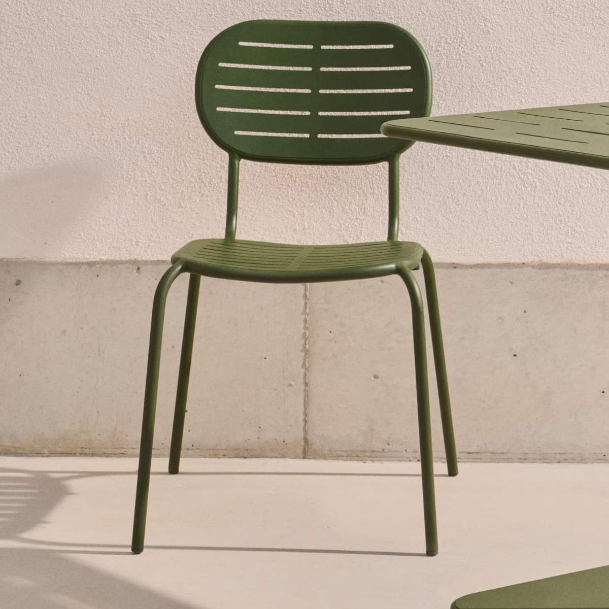 Kave Home Brai stackable outdoor chair in burgundy galvanised steel