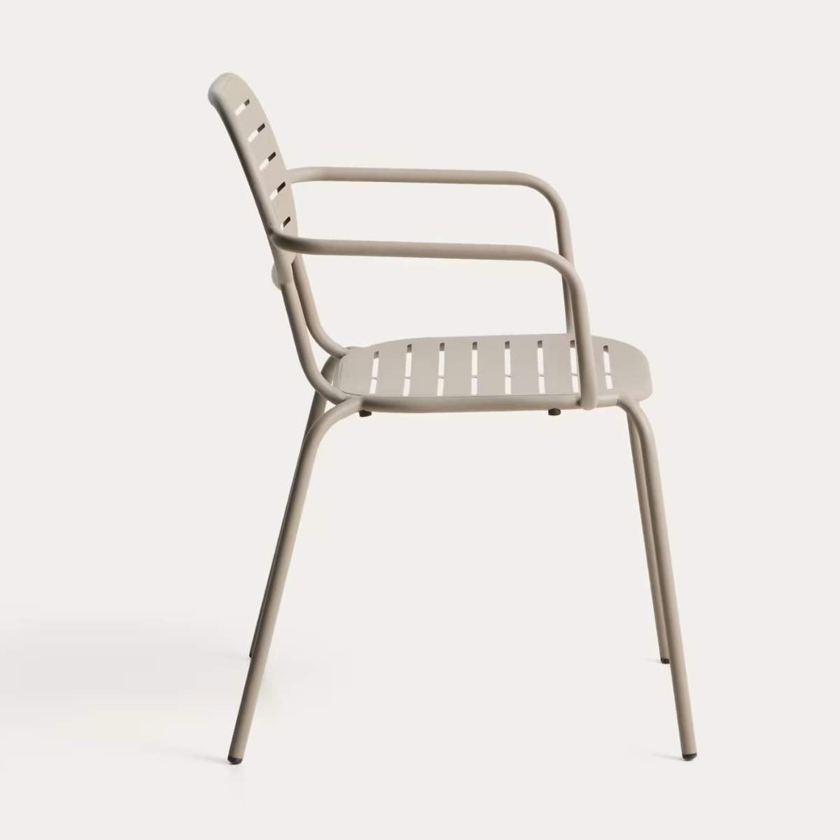 Kave Home Brai stackable outdoor chair with armrests in taupe galvanised steel