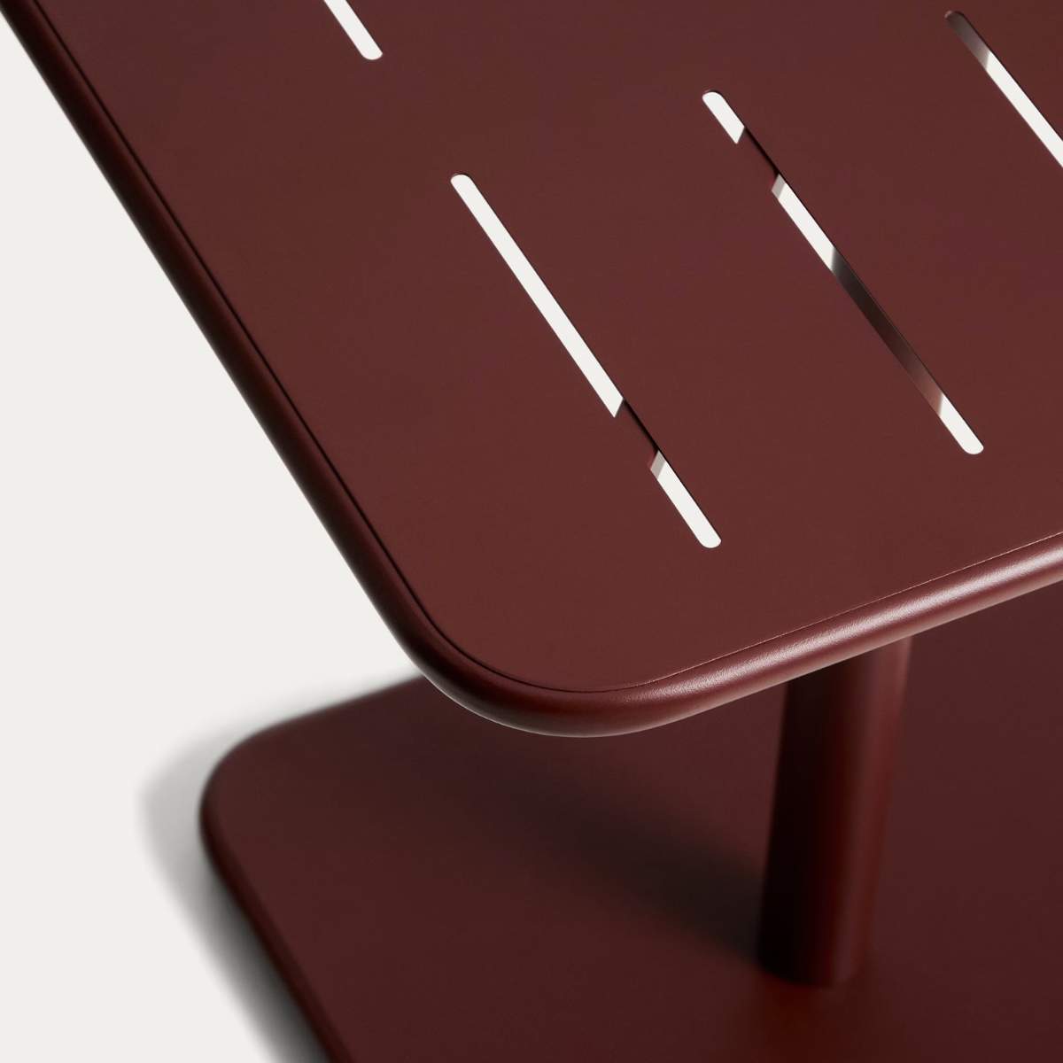 Kave Home Brai outdoor table in burgundy galvanised steel 70 x 70cm