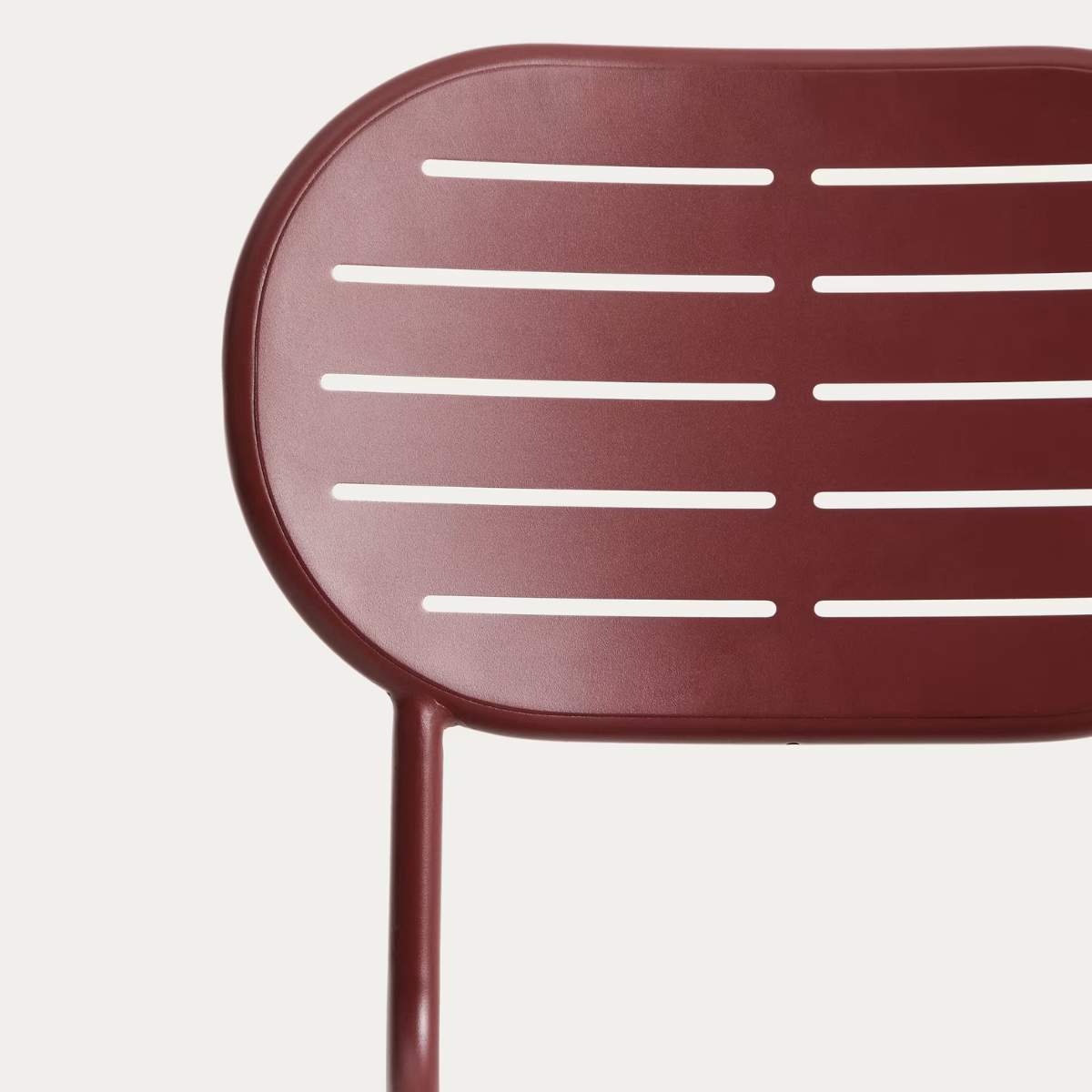 Kave Home Brai stackable outdoor chair in burgundy galvanised steel