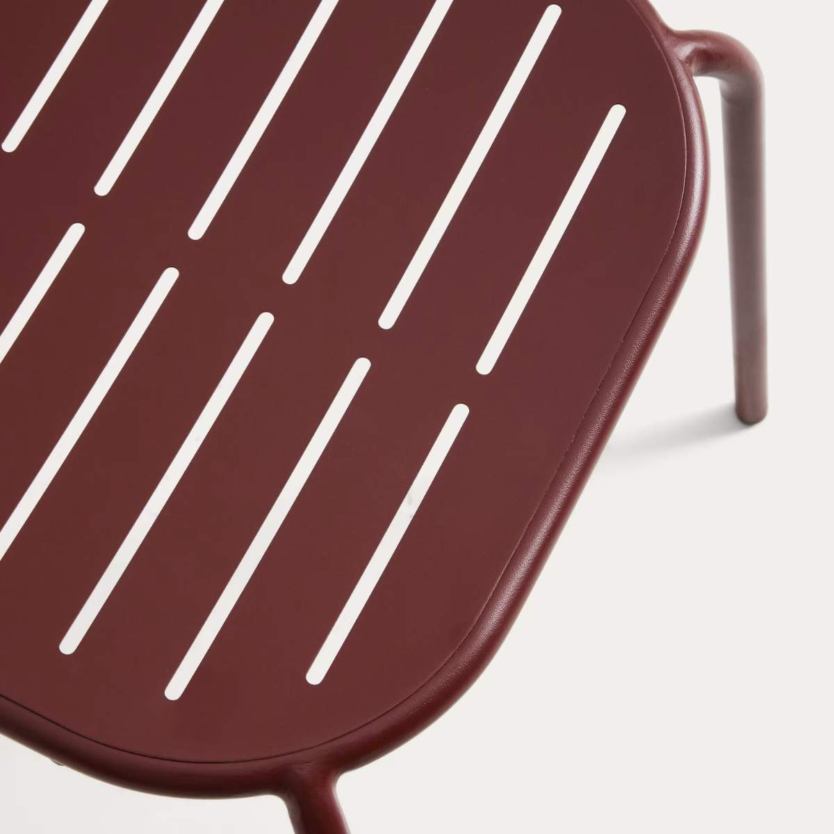 Kave Home Brai stackable outdoor chair in burgundy galvanised steel