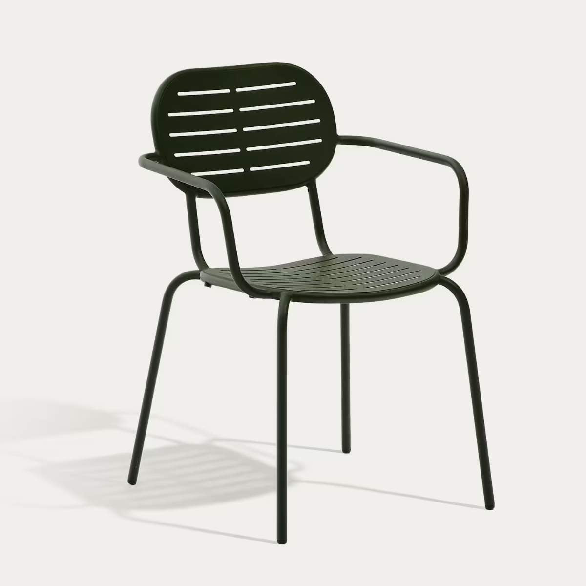 Kave Home Brai stackable outdoor chair with armrests in taupe galvanised steel