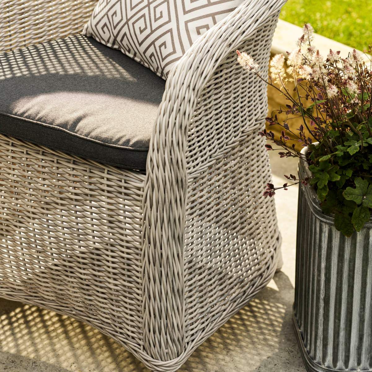 Garden Trading Brayford Bistro Set Light Grey