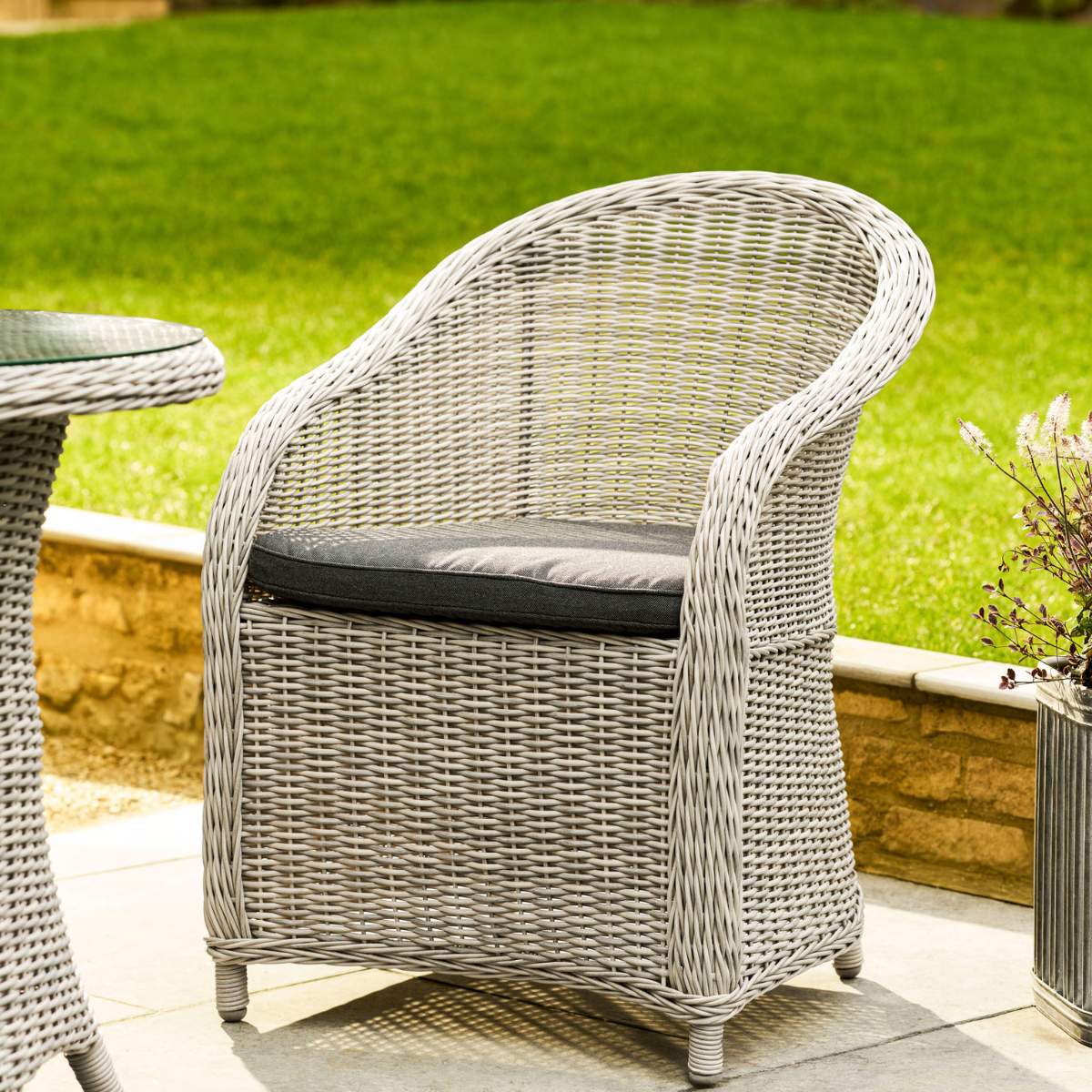 Garden Trading Brayford Bistro Set Light Grey