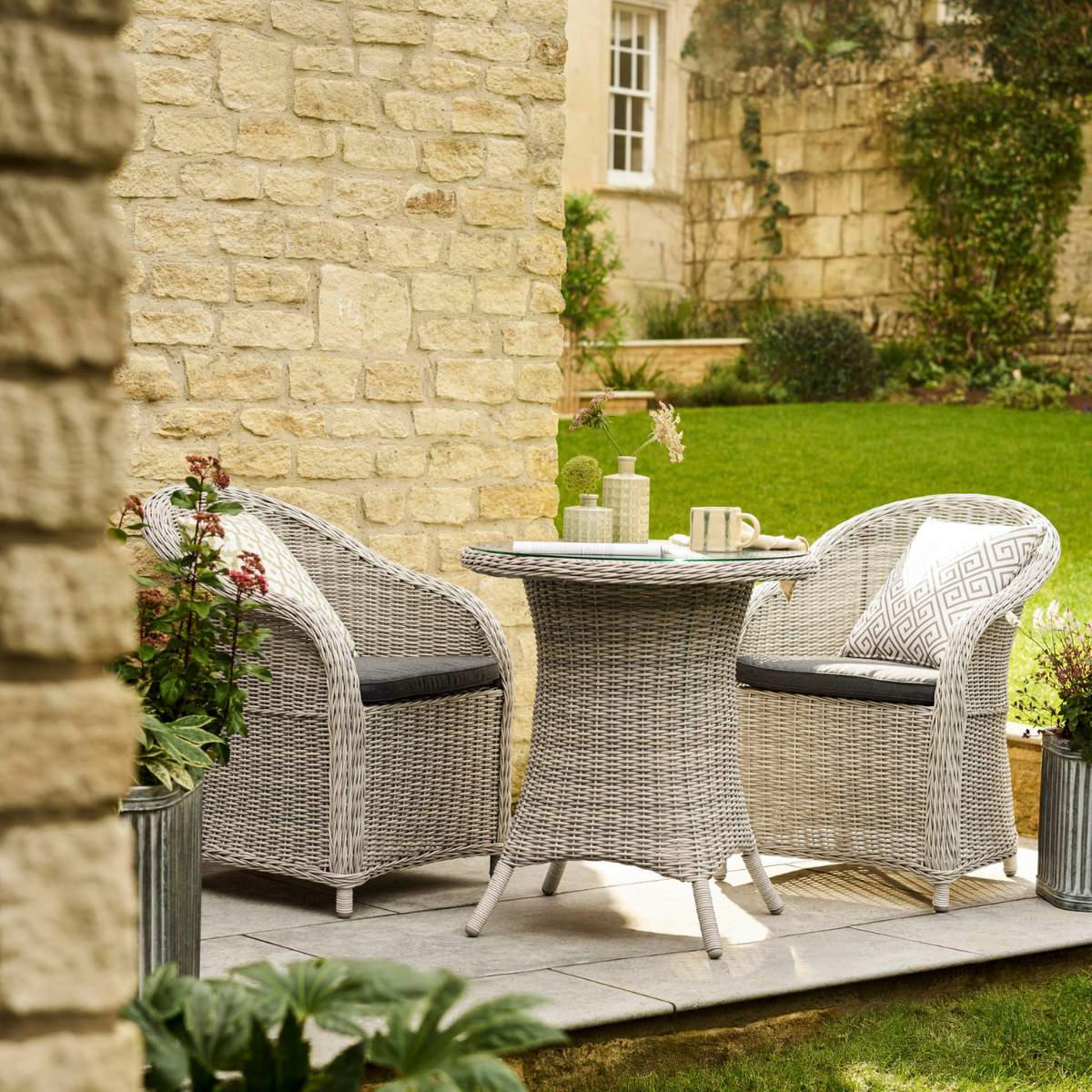 Garden Trading Brayford Bistro Set Light Grey