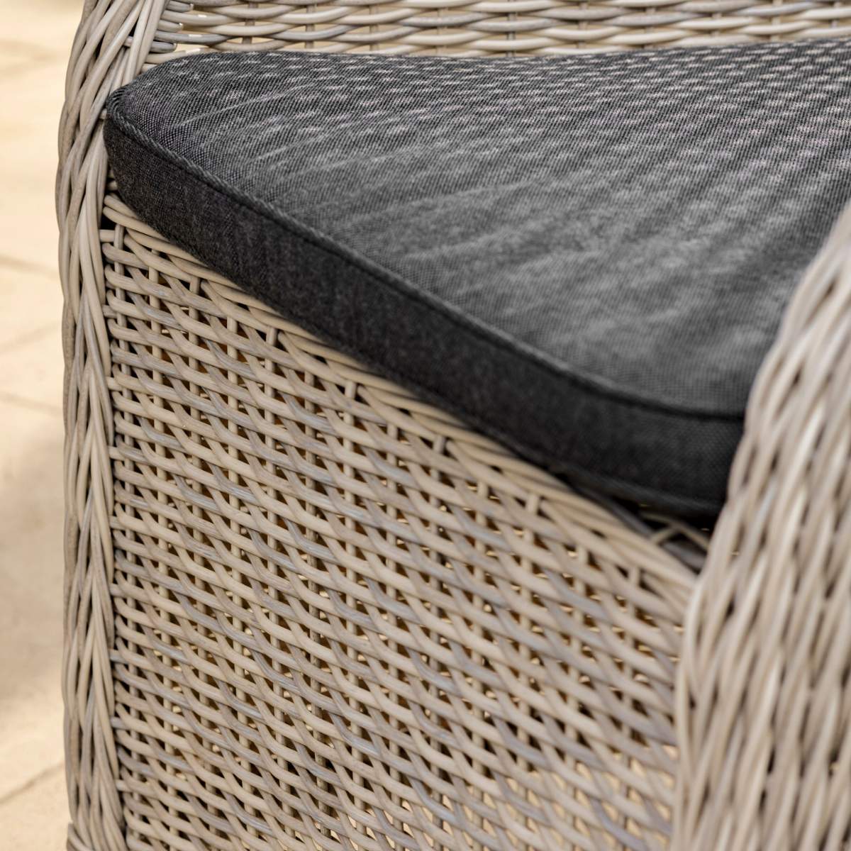 Garden Trading Brayford Round Dining Set Small Light Grey