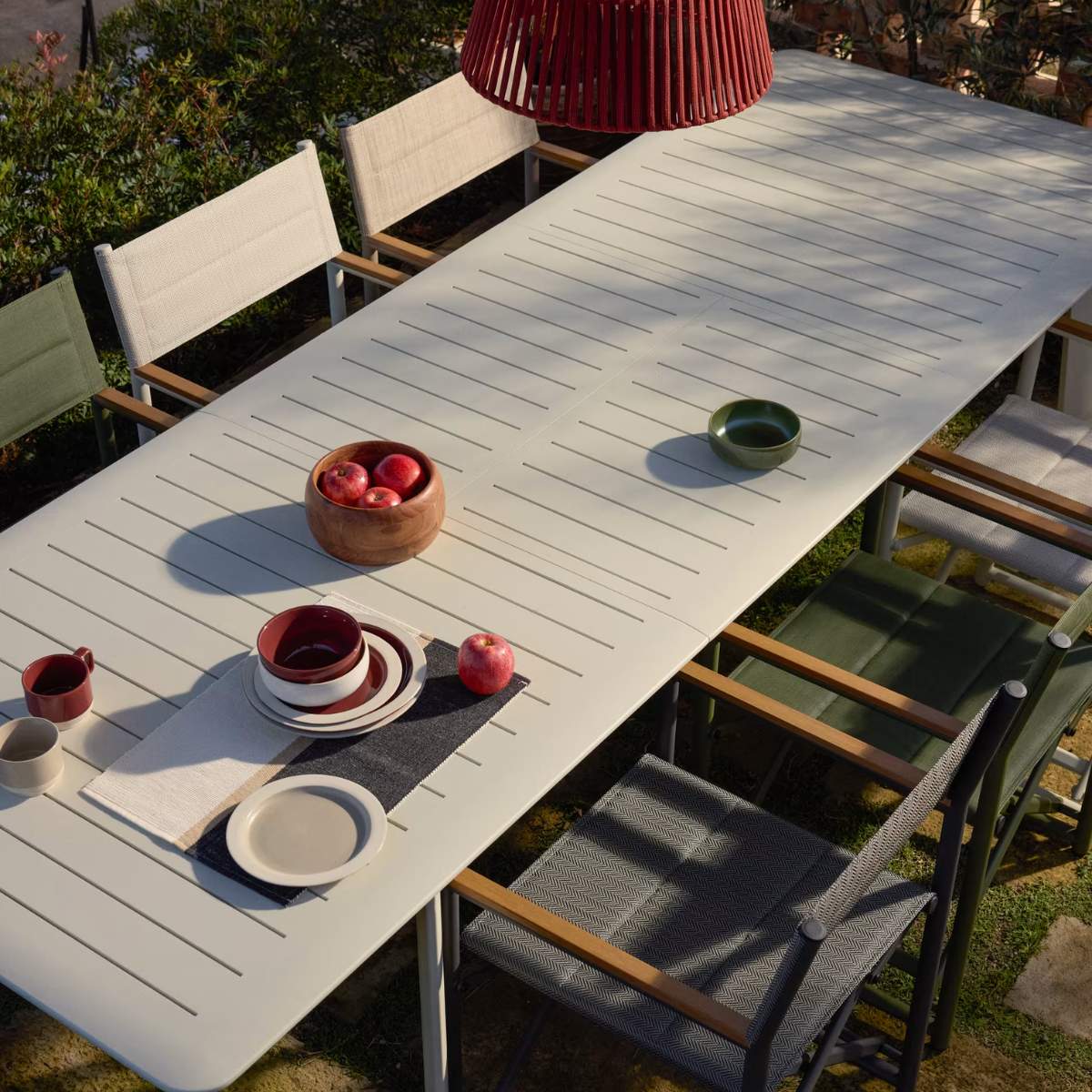 Kave Home Brela green extendable aluminium table 205(287) x 100cm