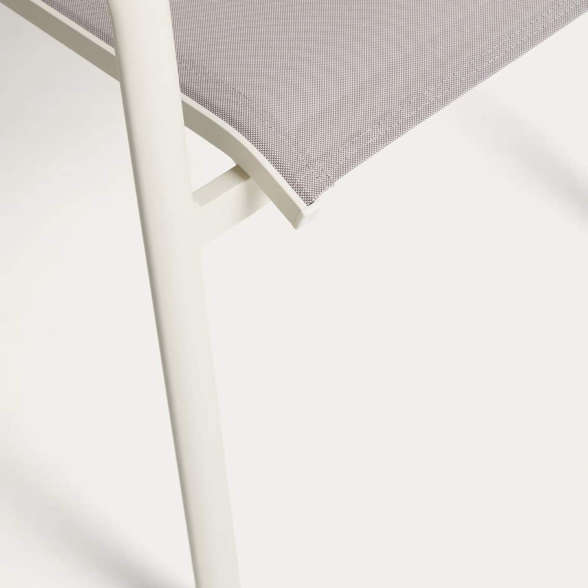 Kave Home Set with Brela extendable table in ecru aluminium and 6 Luri chairs in ecru aluminium and beige texteline 205(287)x100cm