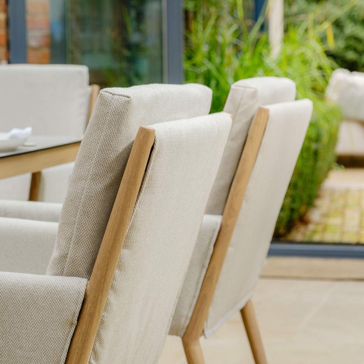 Maze Burford 6 Seat Aluminium Rectangular Dining Set - Almond