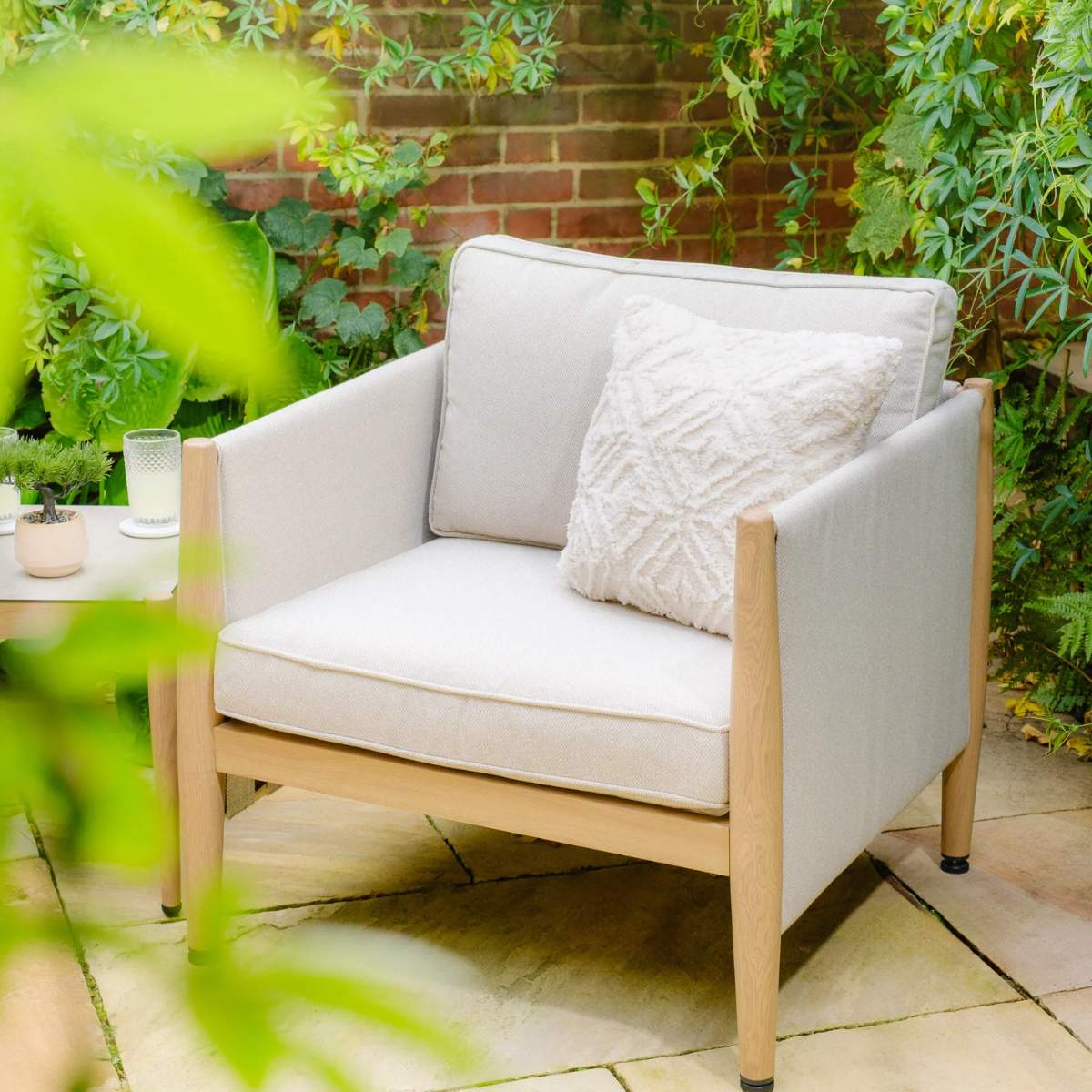 Maze Burford Aluminium Lounge Chair - Almond