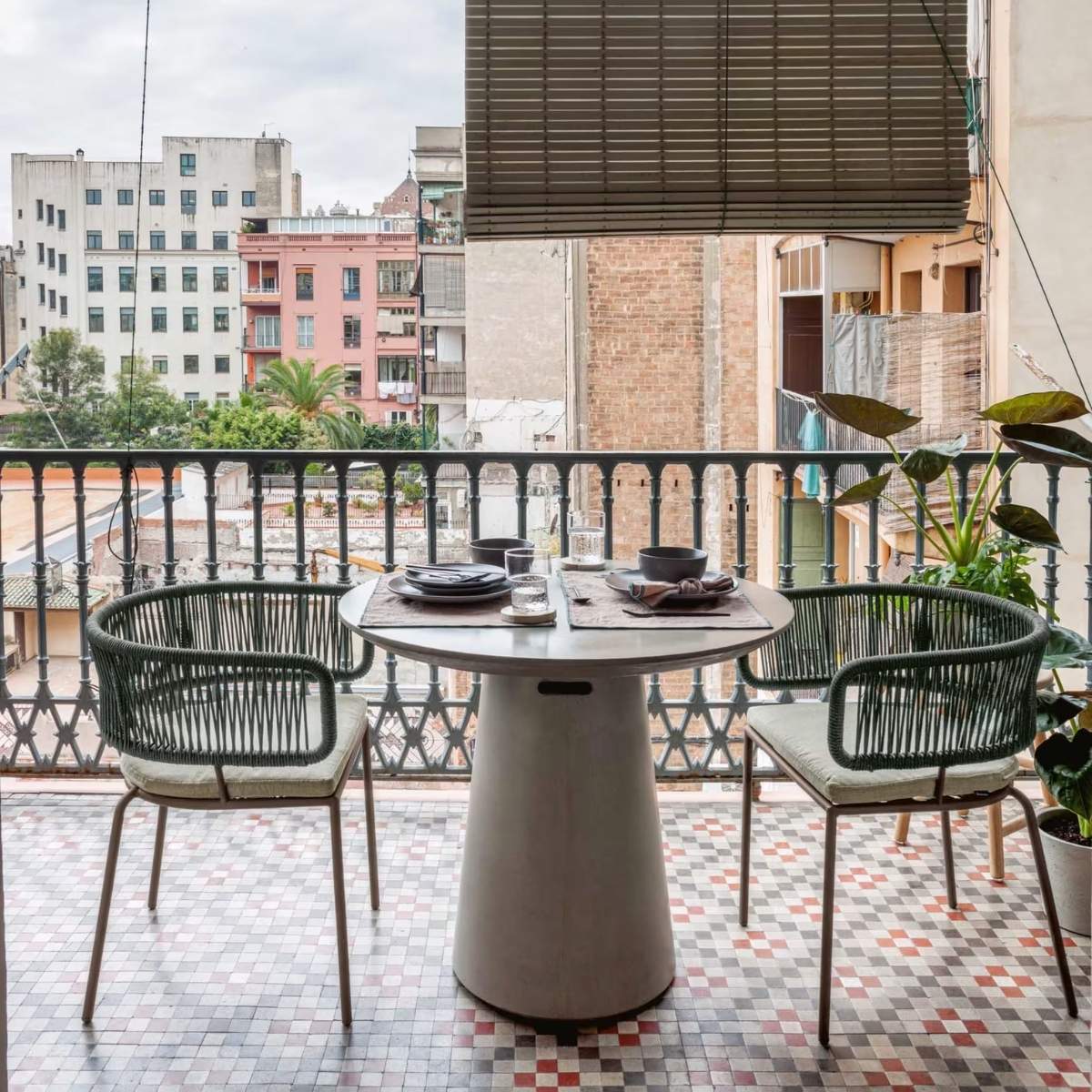 Kave Home Itai Outdoor Round Cement Table-Beaumonde