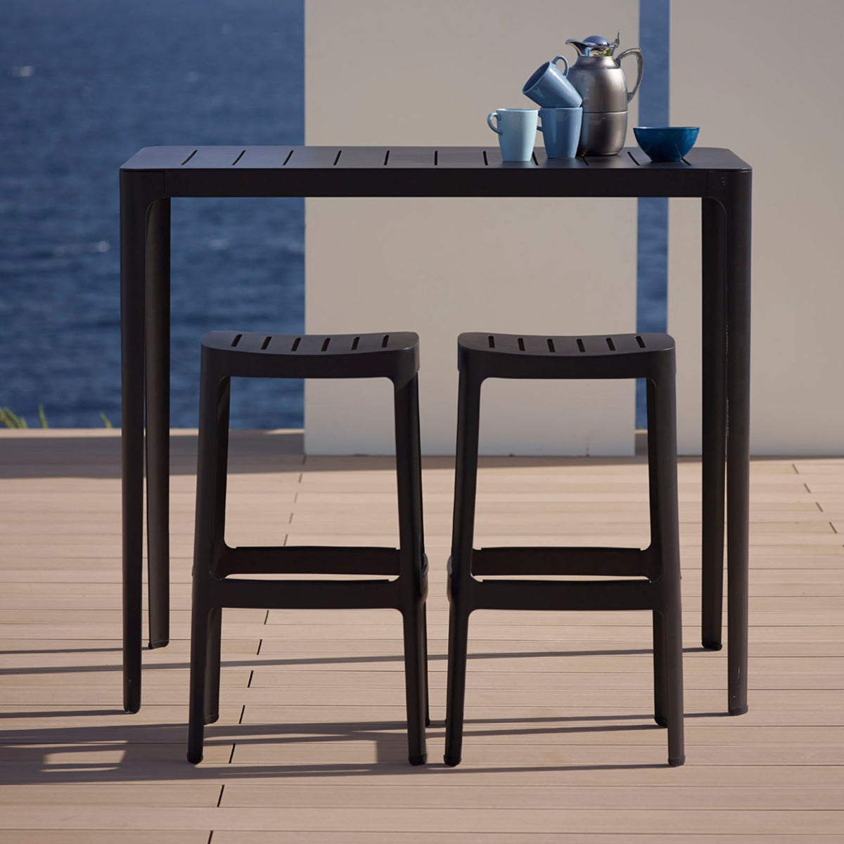Cane-line Cut Bar Table-Beaumonde