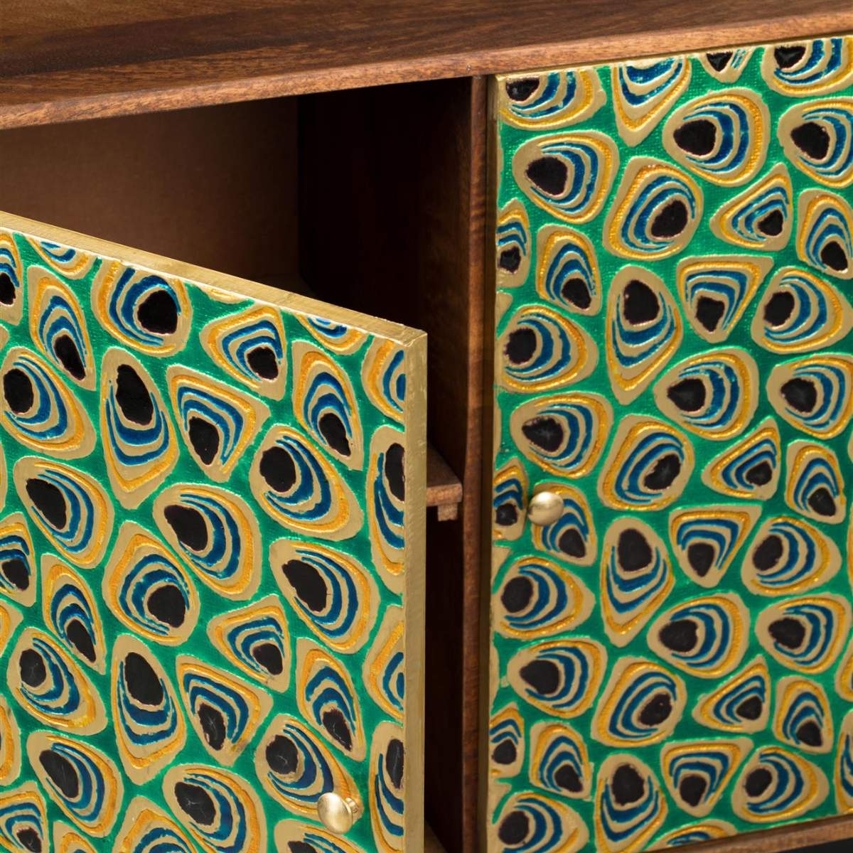 Dutch Bone Cabinet Meena