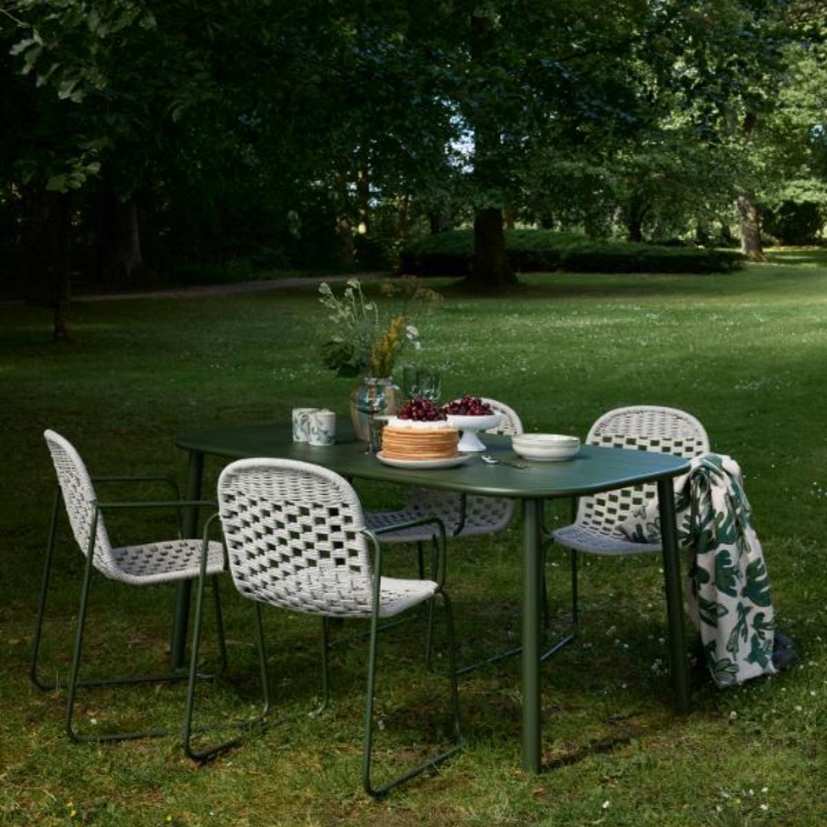 Bloomingville Calana Outdoor Dining Table - Green