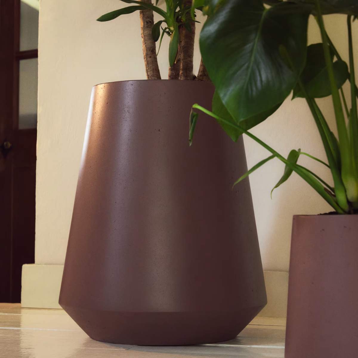 Kave Home Calun beige cement planter Ø 50cm