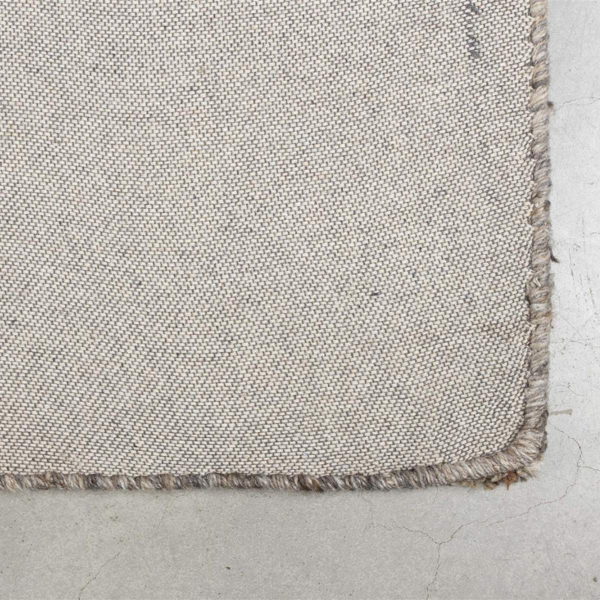 Dutch Bone Carpet Amori Grey/Brick
