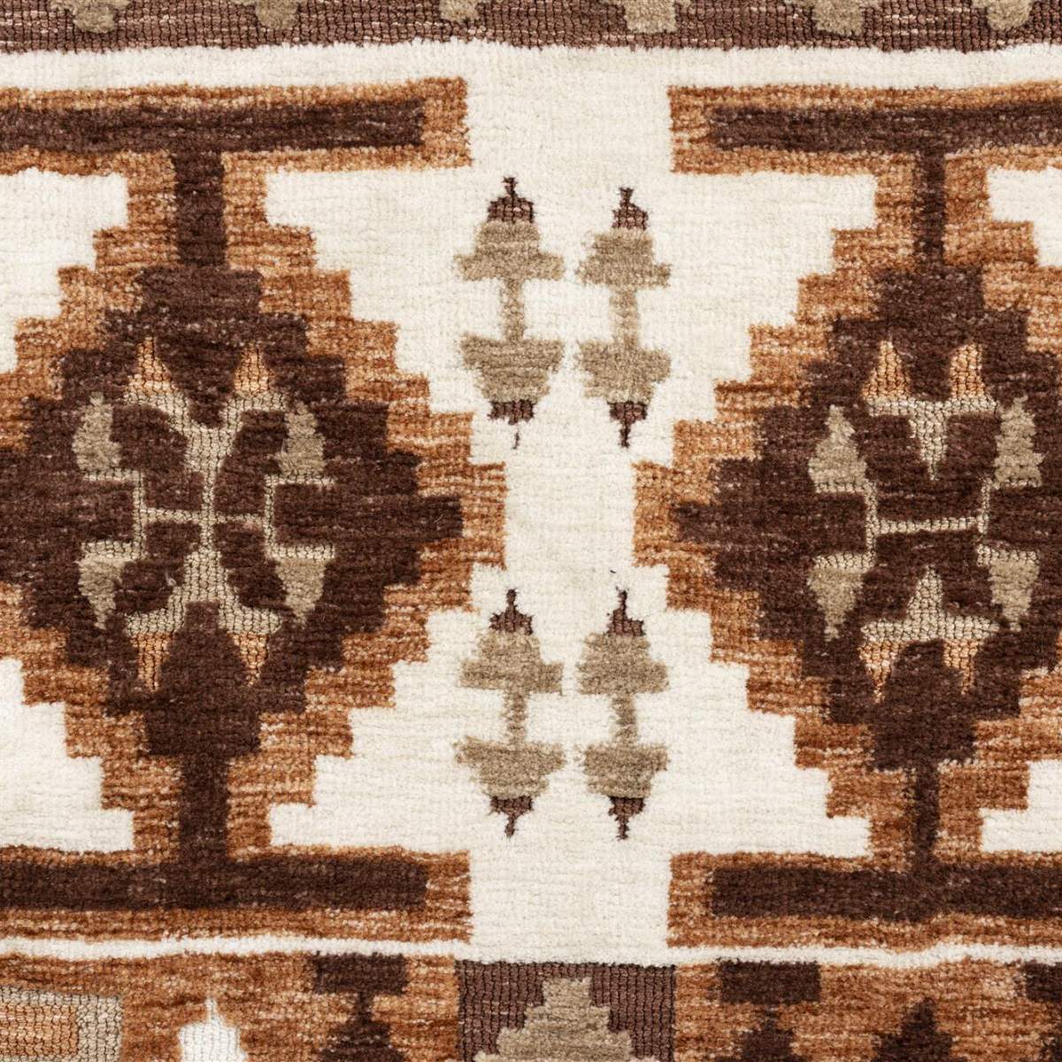 Dutch Bone Carpet Maron