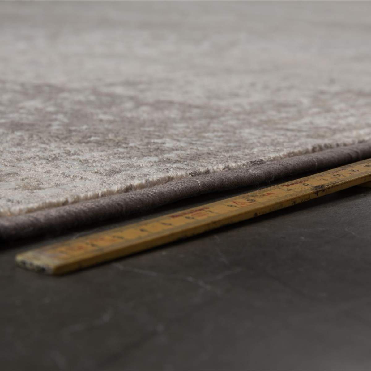 Dutch Bone Carpet Rugged