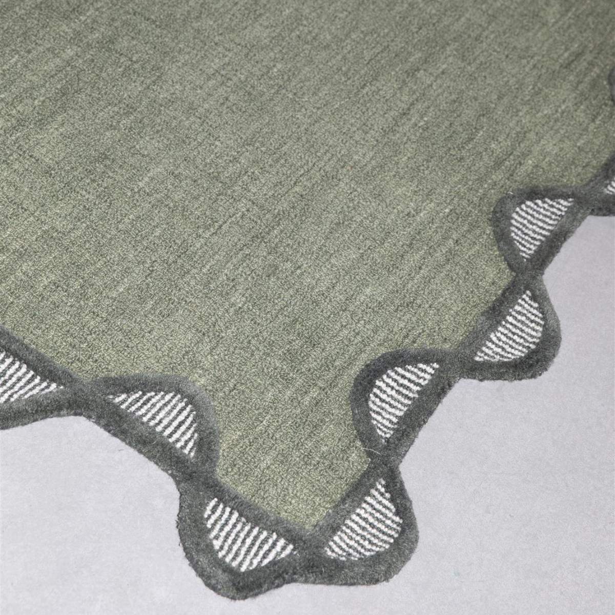 Bold Monkey Carpet Sugar Lines