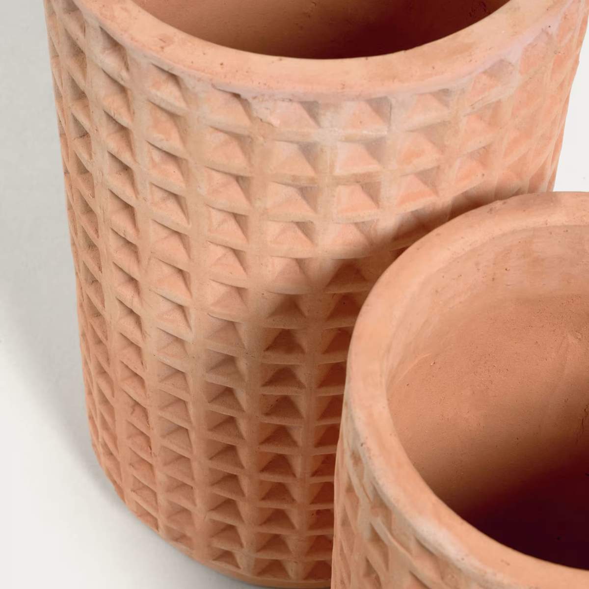 Kave Home Celi set of 2 terracota plant pots, Ø 34 cm / Ø 25 cm