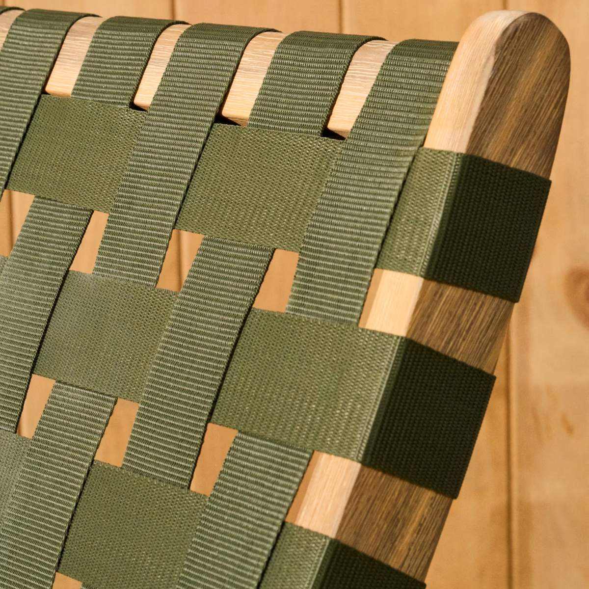 Kave Home FSC 100% green cord and solid acacia wood Chabeli folding chair