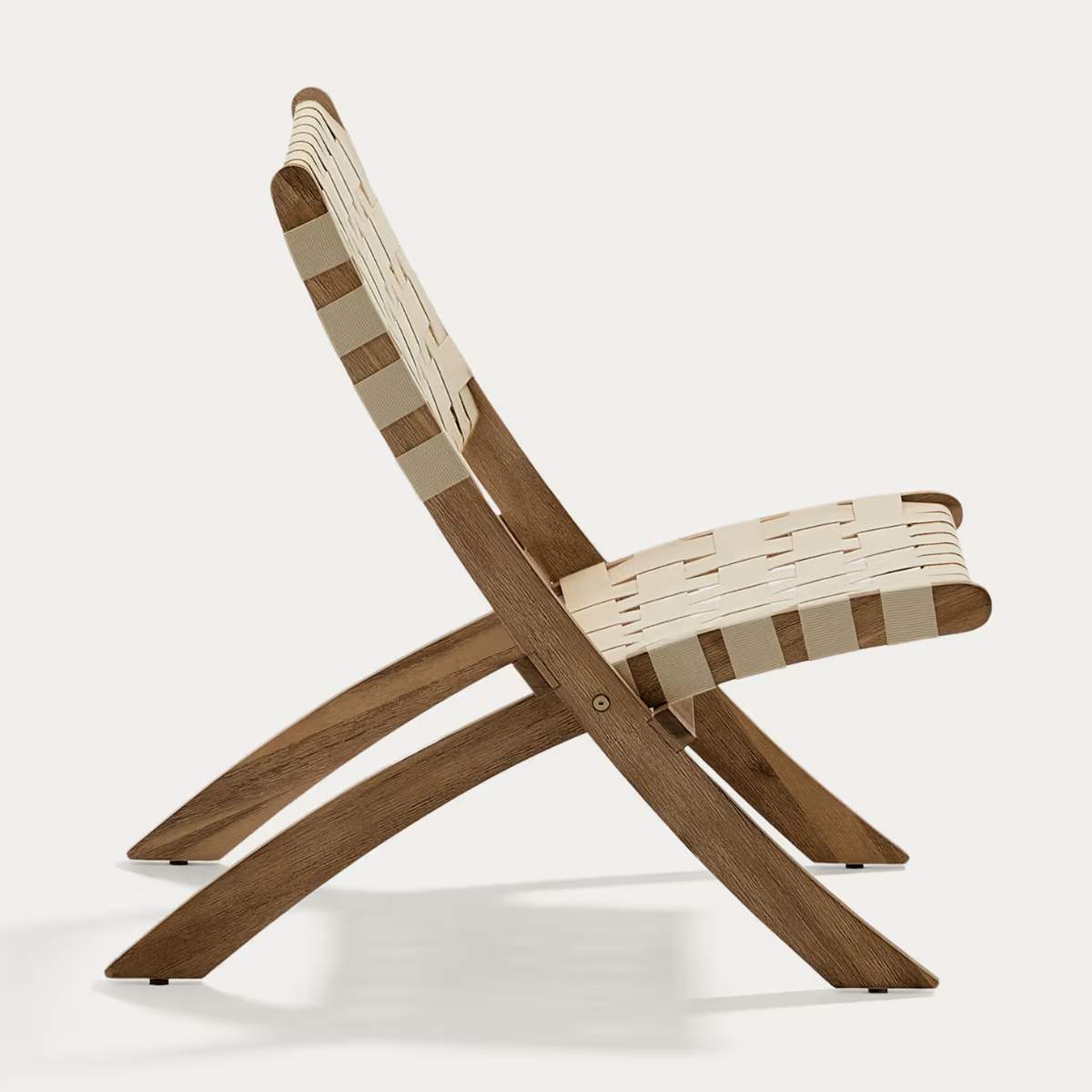 Kave Home FSC 100% green cord and solid acacia wood Chabeli folding chair