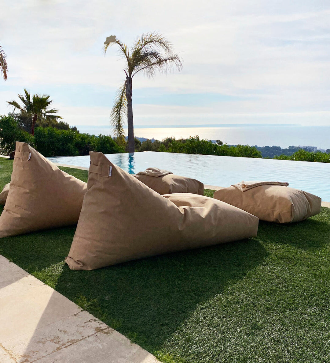 Chill Out Lounger Set-Beaumonde