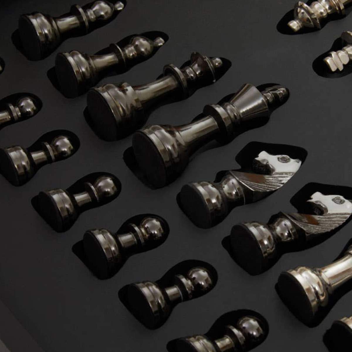 Beaumonde Home Churchill Games Black and Silver Chess Set