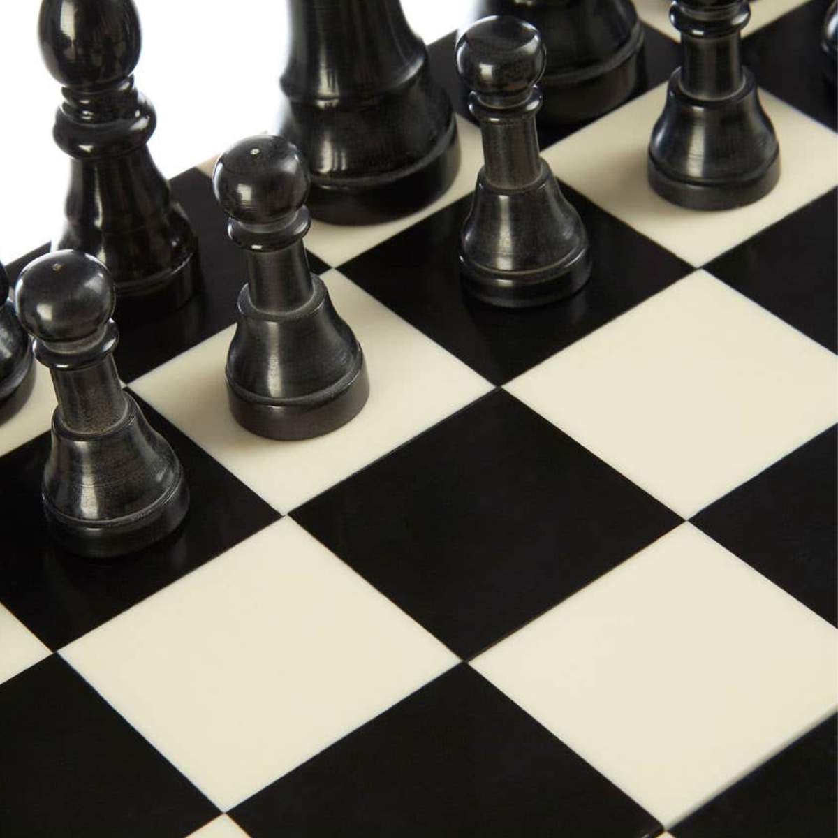 Beaumonde Home Churchill Games Black and White Foldable Chess Set
