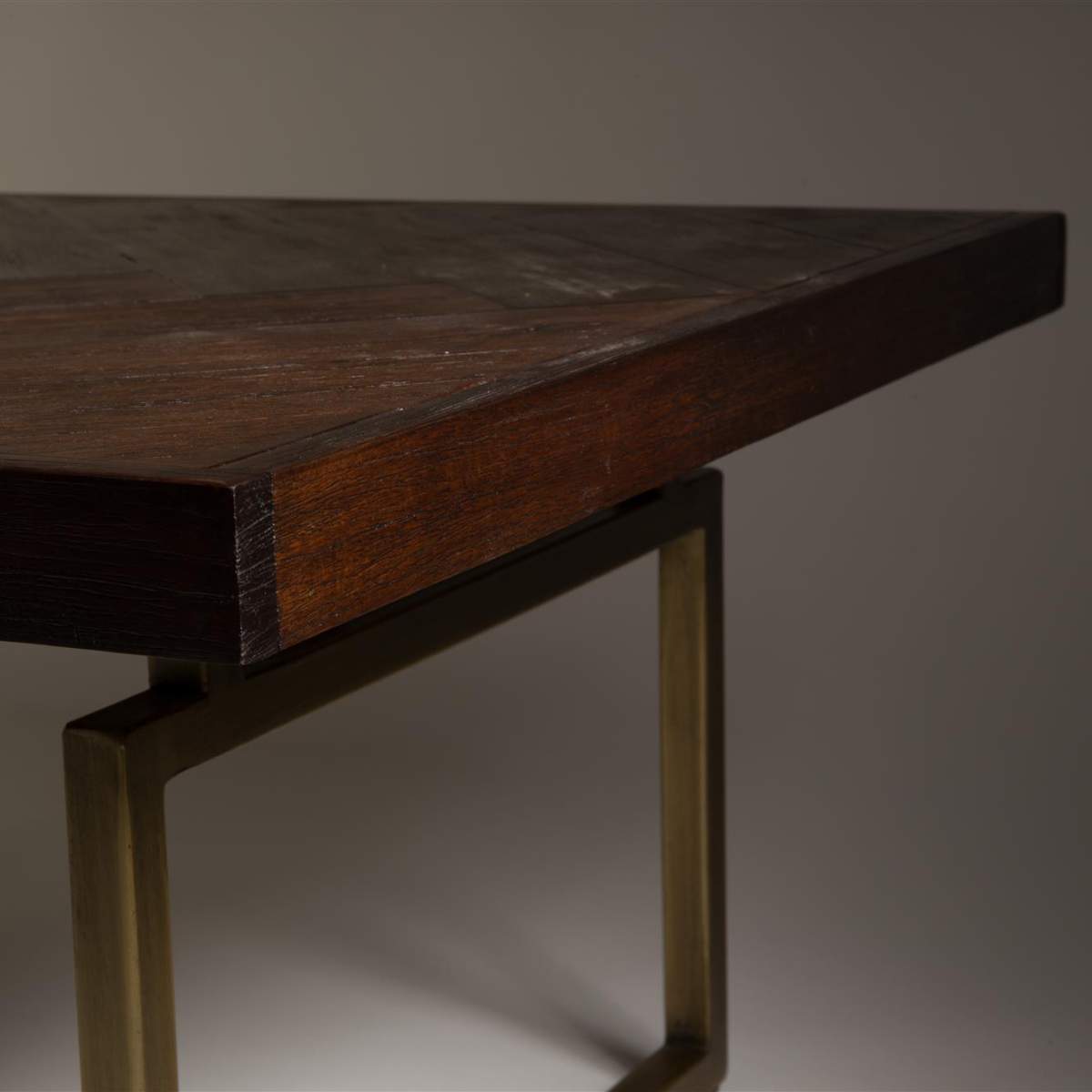 Dutch Bone Coffee Table Class