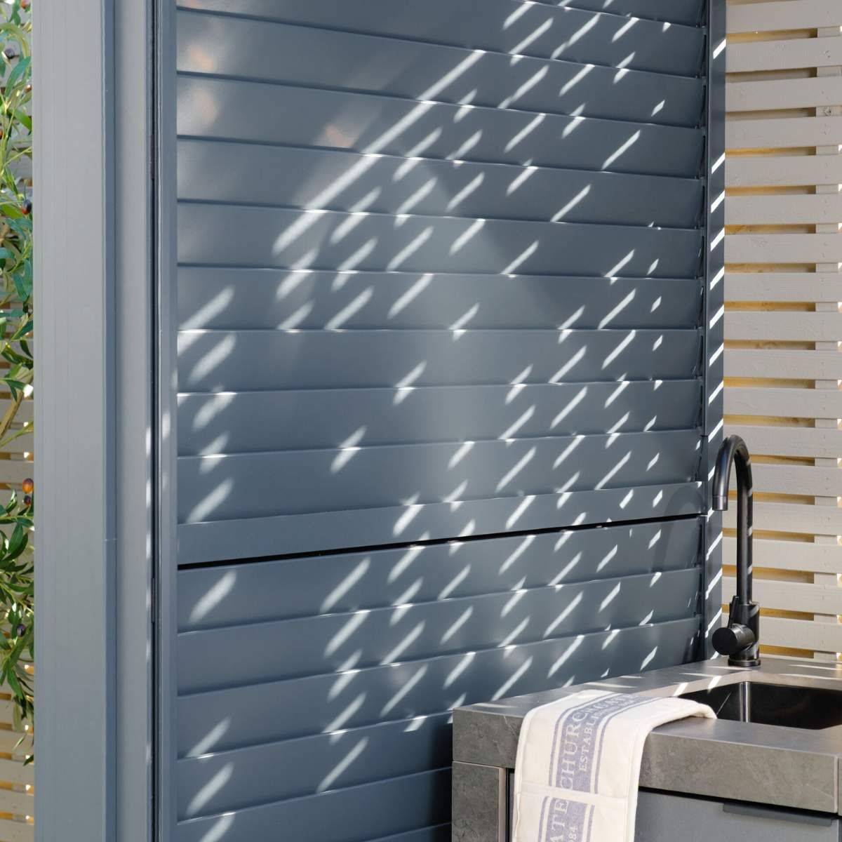 Maze - Como Freestanding BBQ Shelter