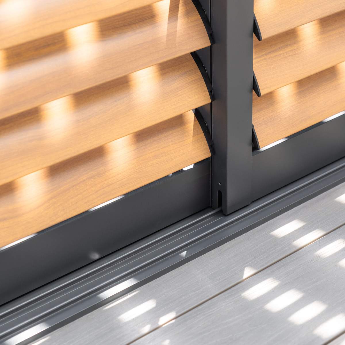 Maze - Como Pergola Sliding Panel Door