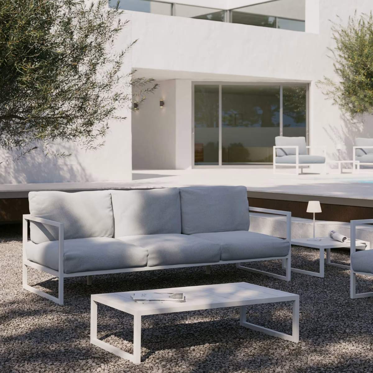 Kave Home Comova 100% outdoor coffee table made from green aluminium, 60 x 114 cm
