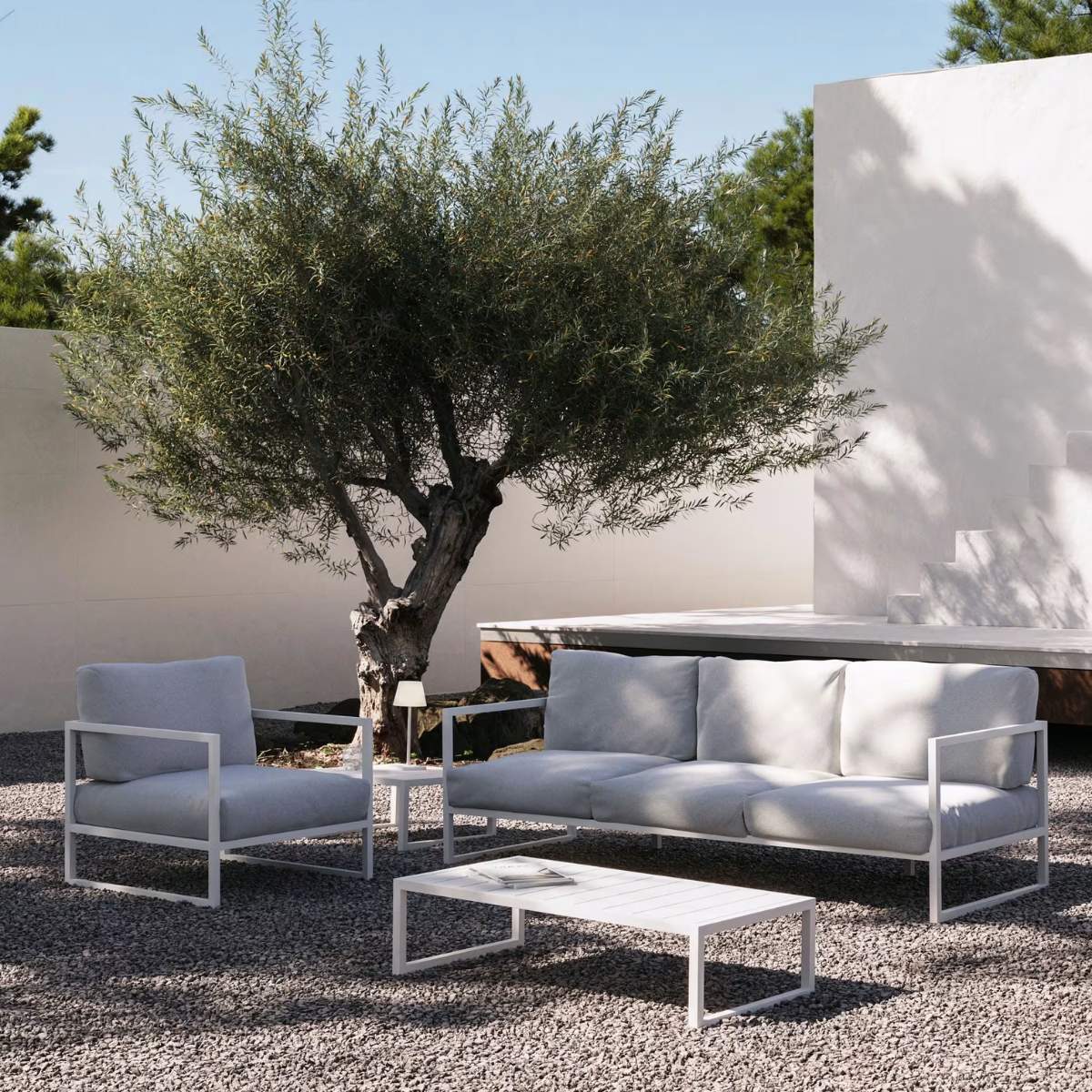 Kave Home Comova 100% outdoor side table made from green aluminium, 60 x 60 cm