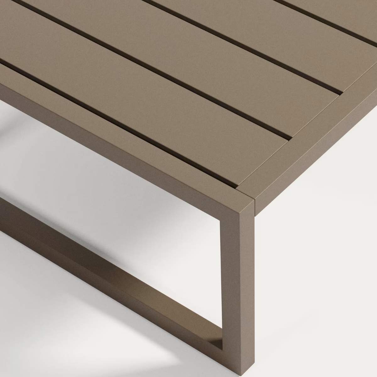 Kave Home Comova 100% outdoor side table made from green aluminium, 60 x 60 cm