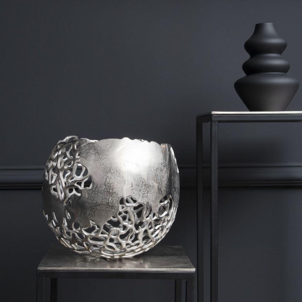 Coral Spherical Vase-Beaumonde