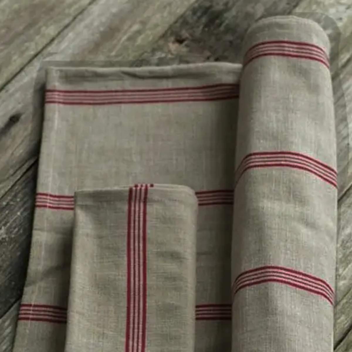 Vagabond Cotton Red Striped Runner