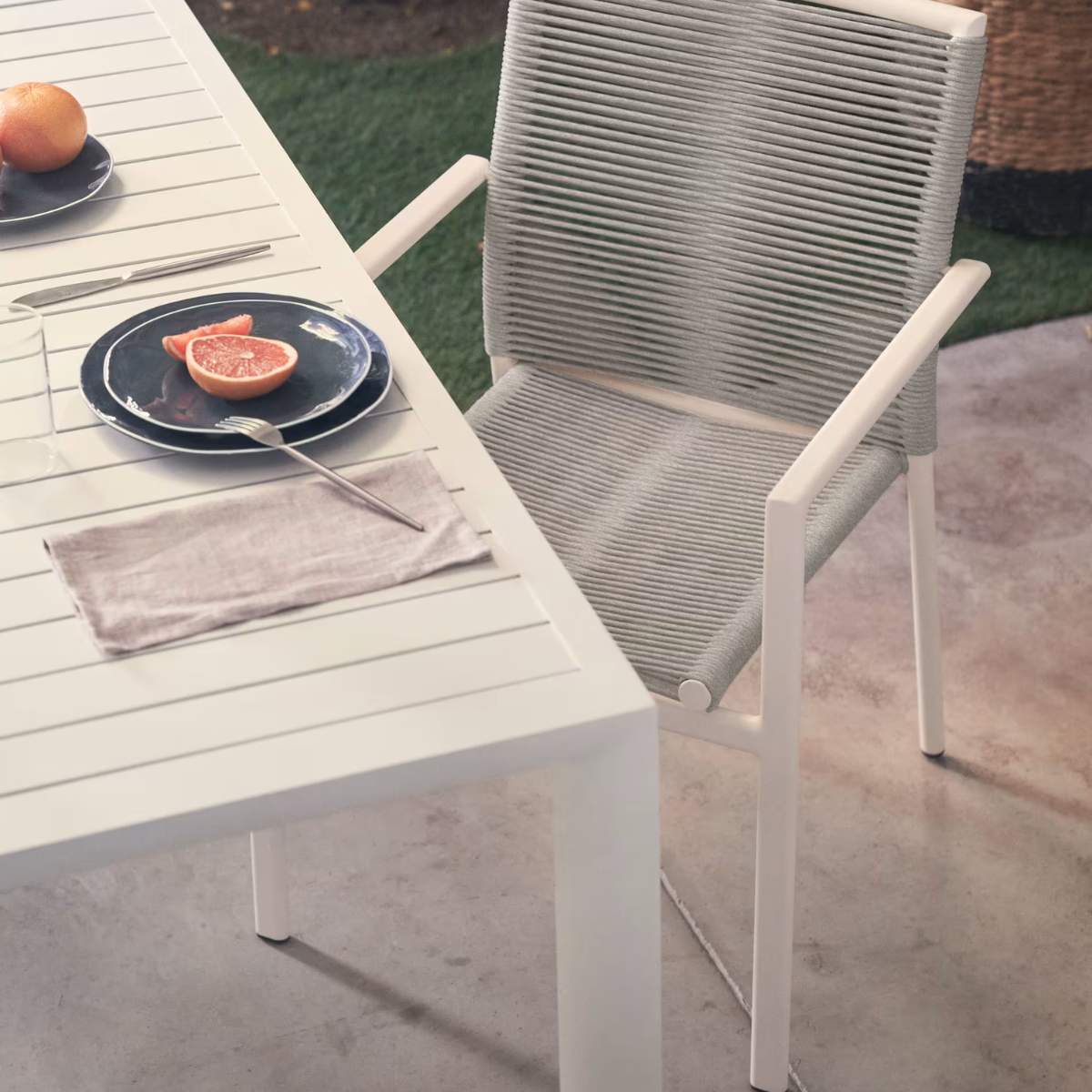 Kave Home Culip aluminium outdoor table with white finish, 180 x 90 cm