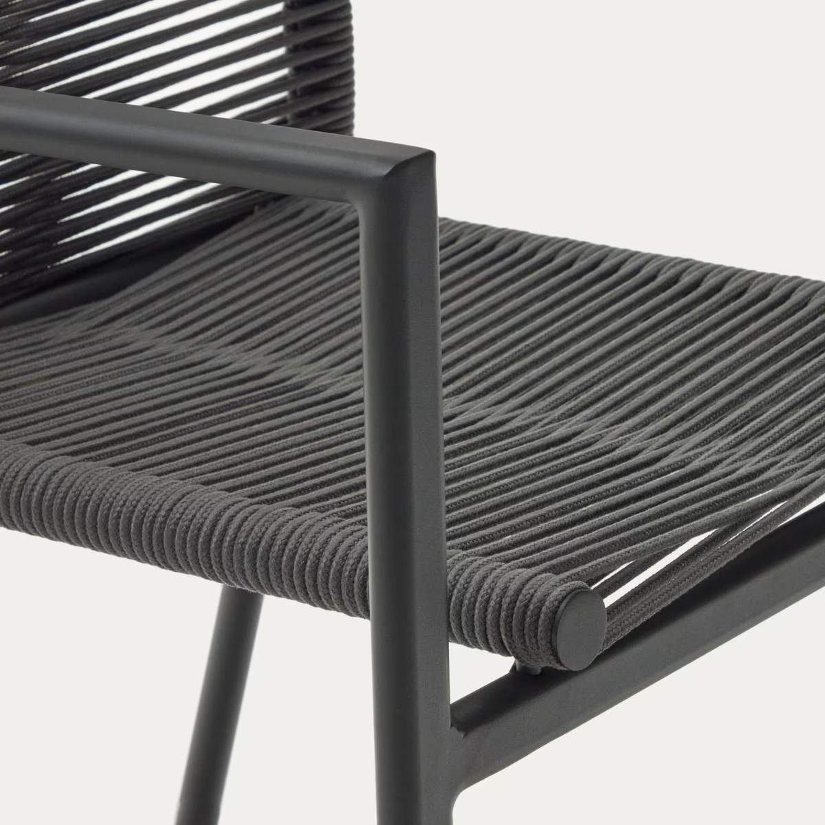 Kave Home Culip stackable outdoor chair in aluminium and cord in brown