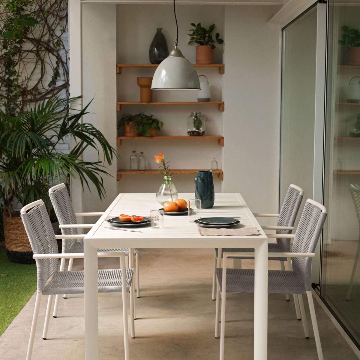 Kave Home Culip stackable outdoor chair in aluminium and cord in brown