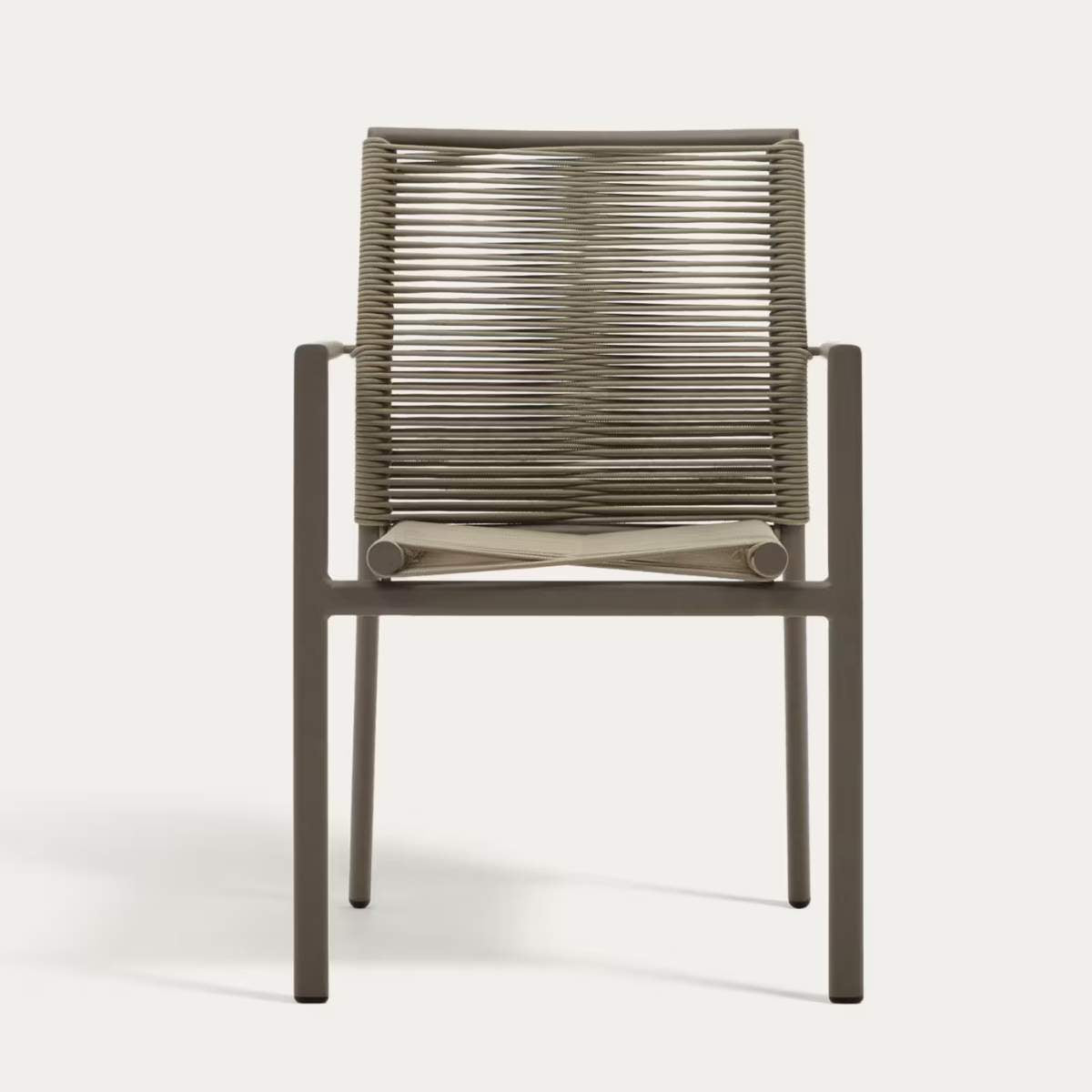Kave Home Culip stackable outdoor chair in aluminium and cord in brown