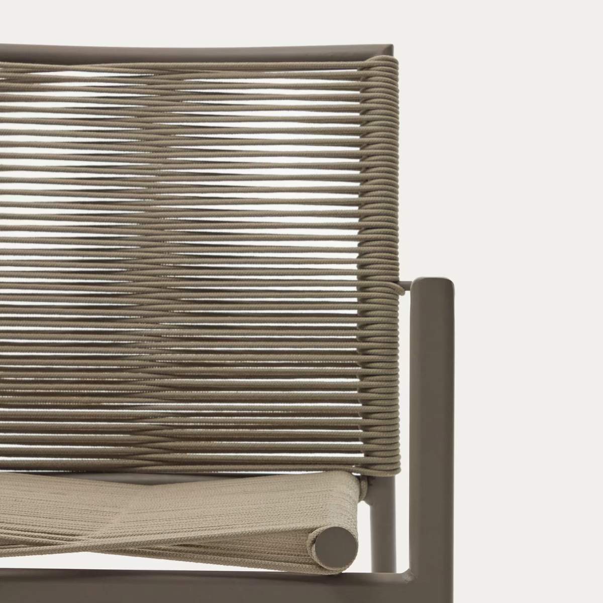 Kave Home Culip stackable outdoor chair in aluminium and cord in brown