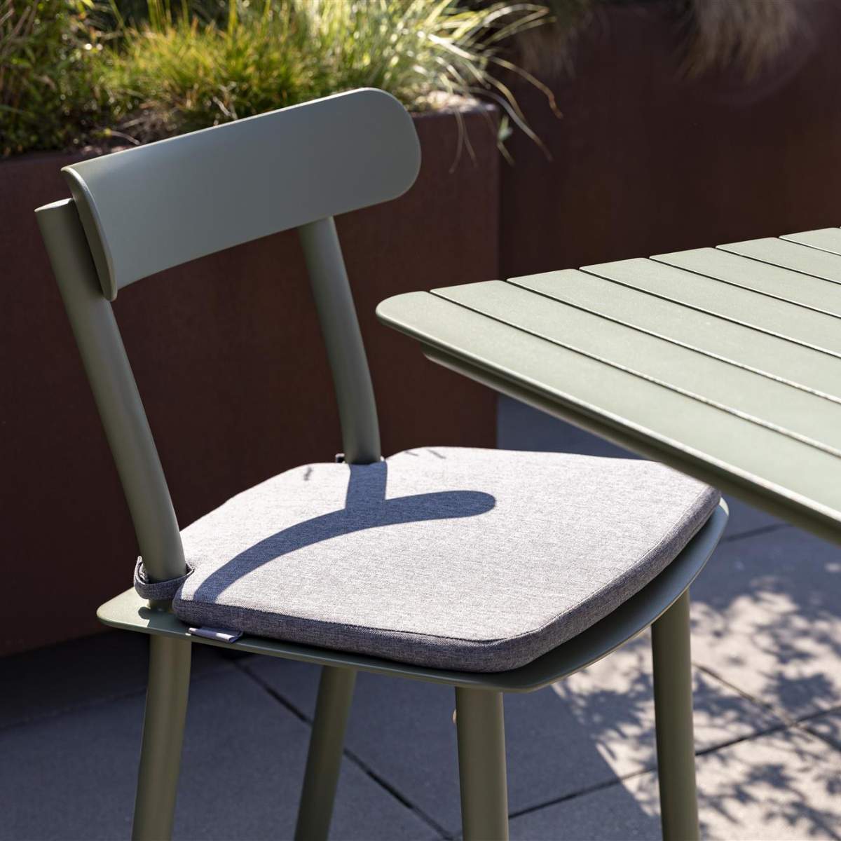 Zuiver Cushion Friday