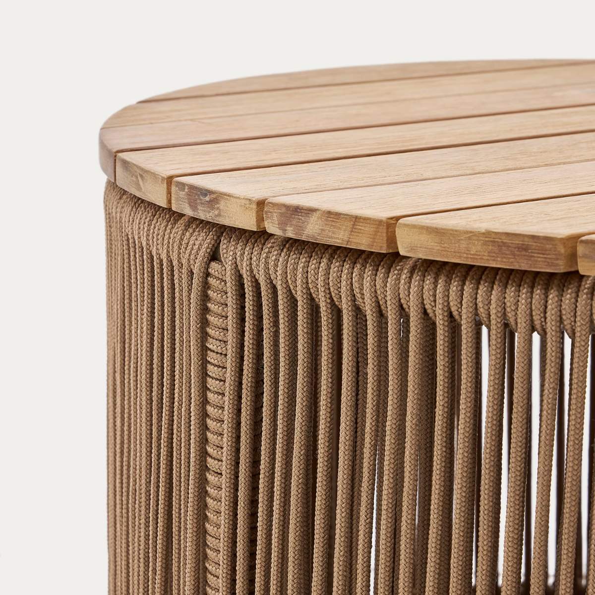 Kave Home Dandara coffee table in steel, green rope cord and solid acacia wood Ø60cm FSC 100%