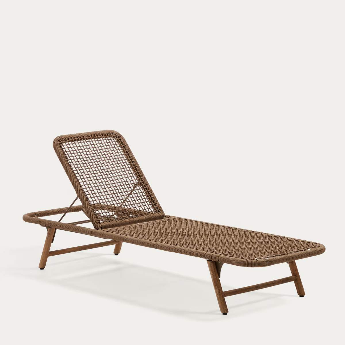Kave Home Dandara sun lounger in steel, green rope and legs in solid FSC 100% acacia wood