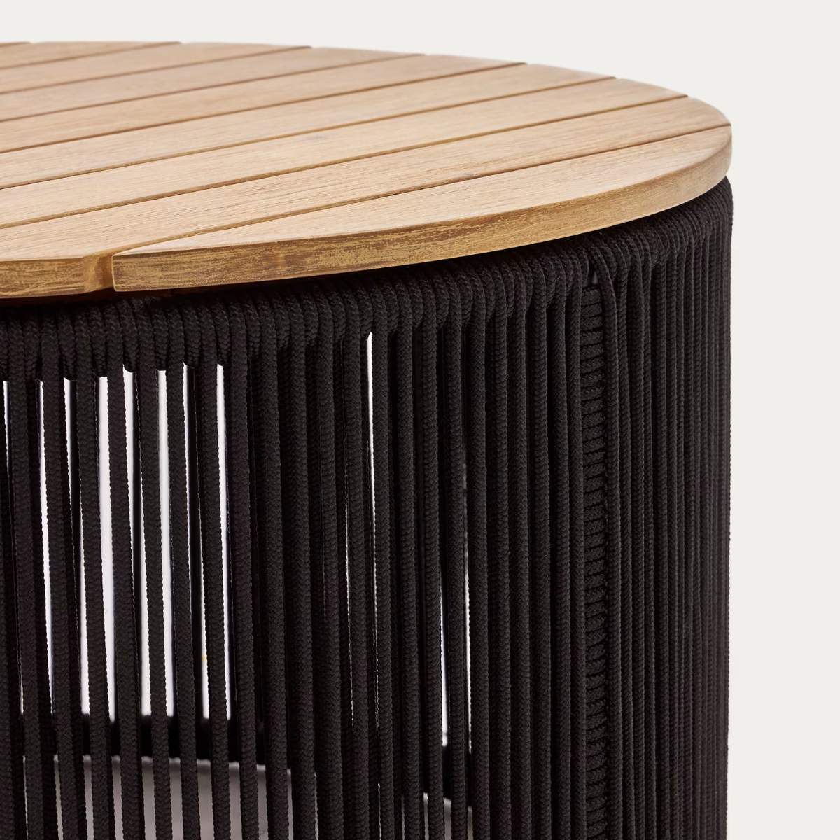 Kave Home Dandara coffee table in steel, green rope cord and solid acacia wood Ø70cm FSC 100%