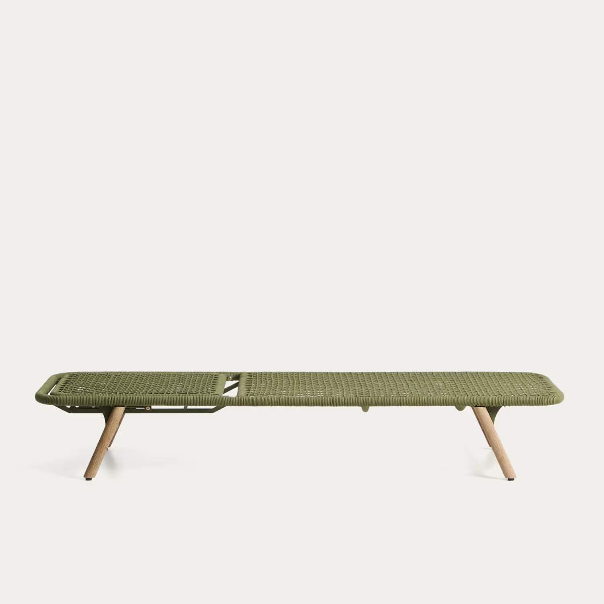 Kave Home Dandara sun lounger in steel, green rope and legs in solid FSC 100% acacia wood