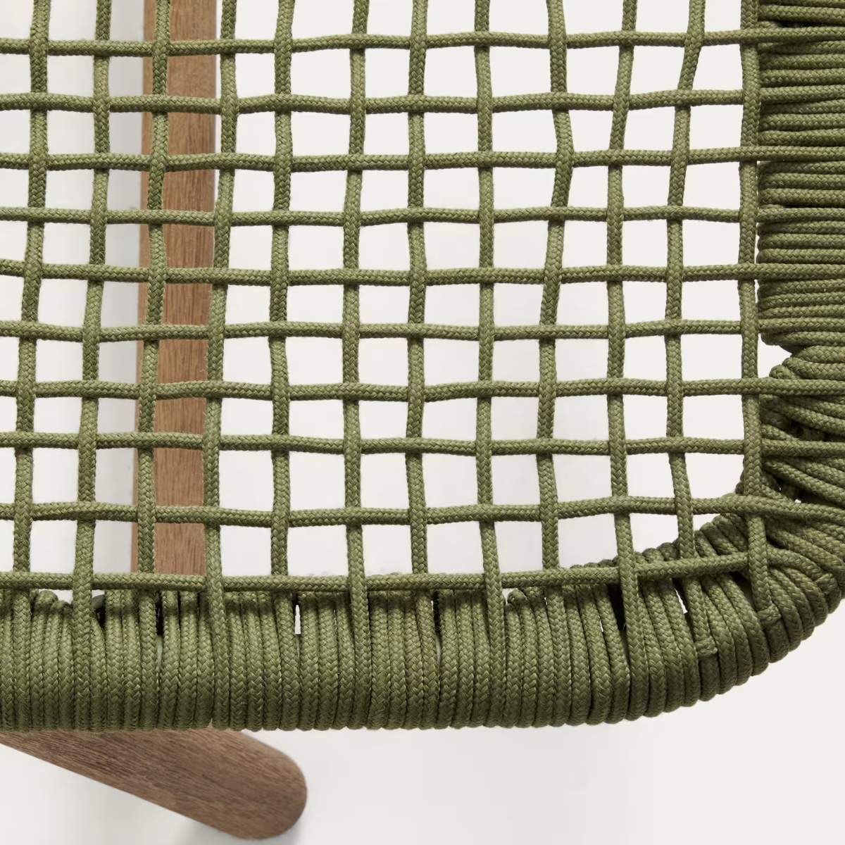 Kave Home Dandara sun lounger in steel, green rope and legs in solid FSC 100% acacia wood