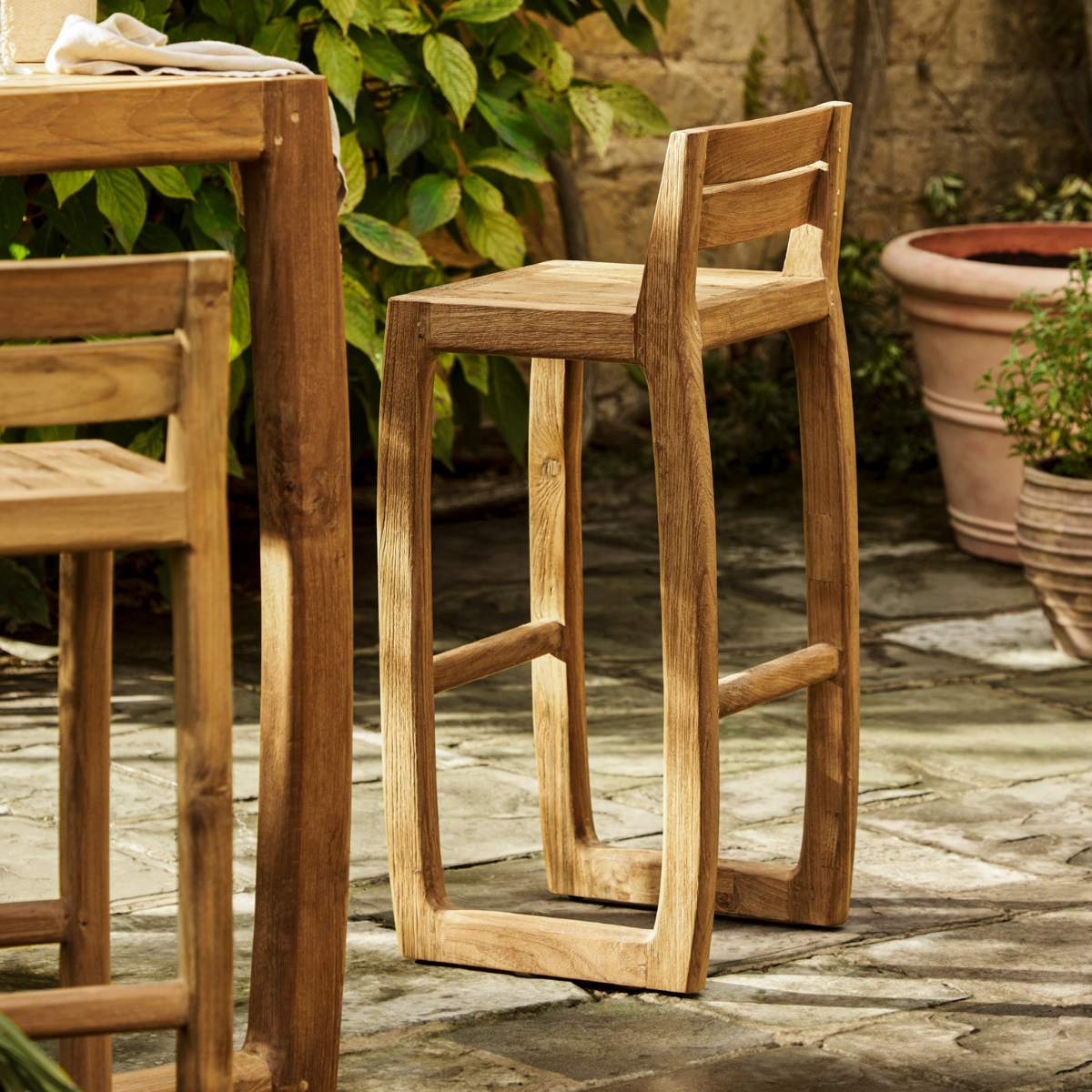 Garden Trading Dashwood Bar Stool With Back Set of 2 Natural
